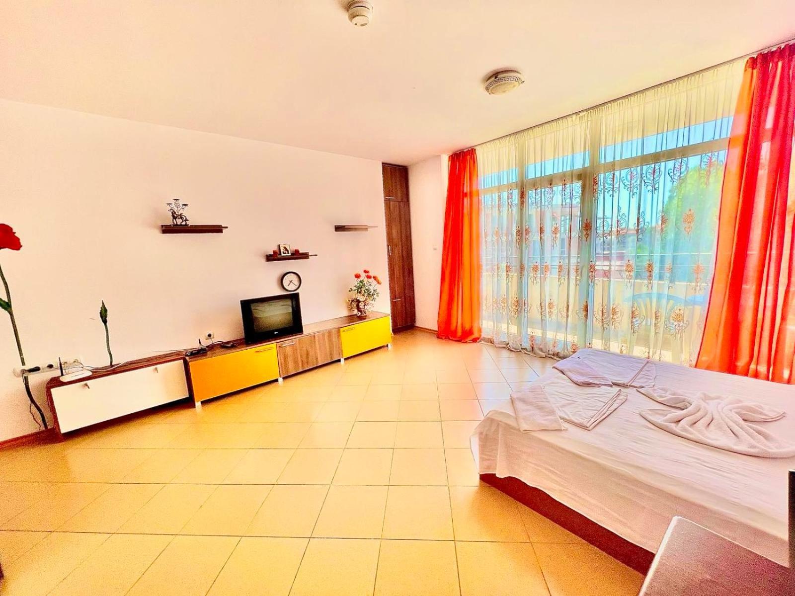 Grand Kamelia Holiday Complex Slantschew brjag Exterior foto